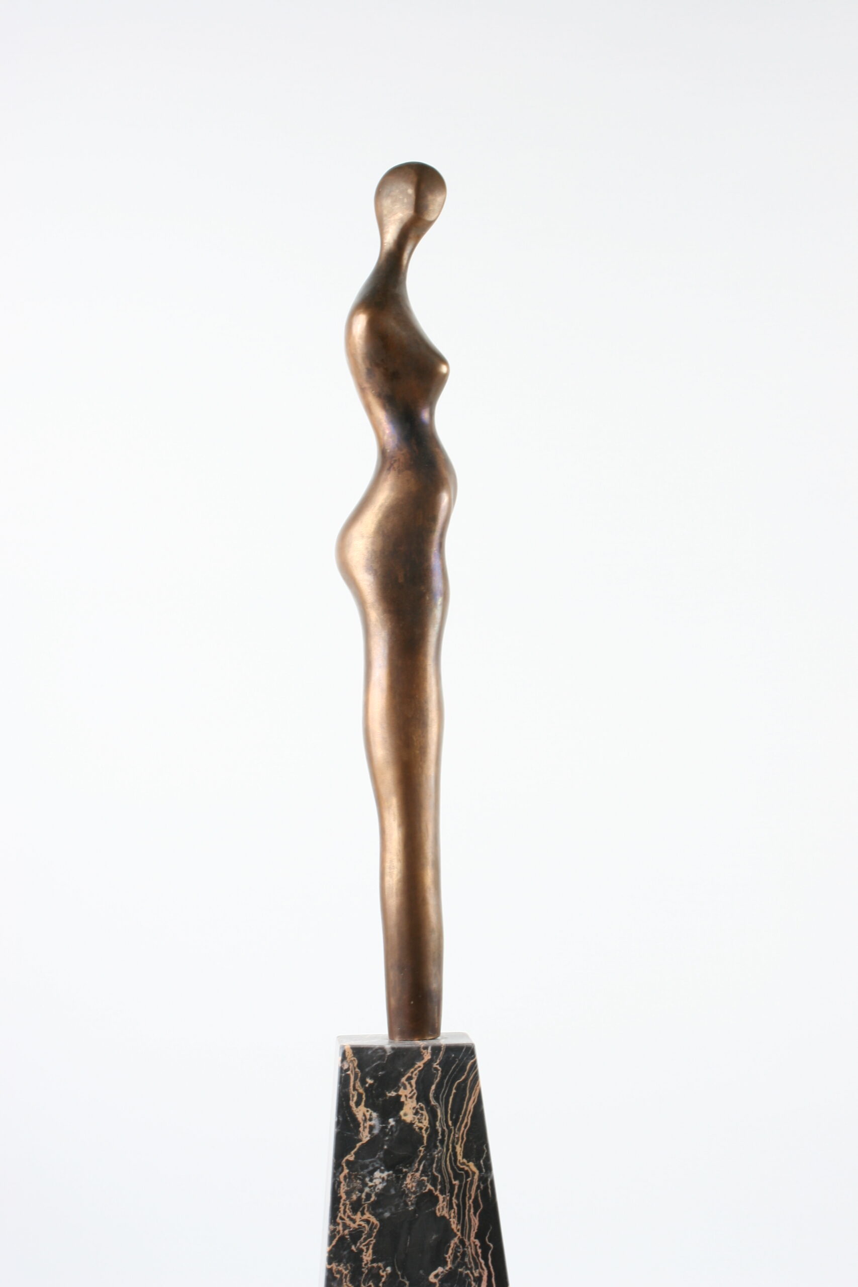 Empora 20, Bronze auf Marmorsockel, H 49 cm